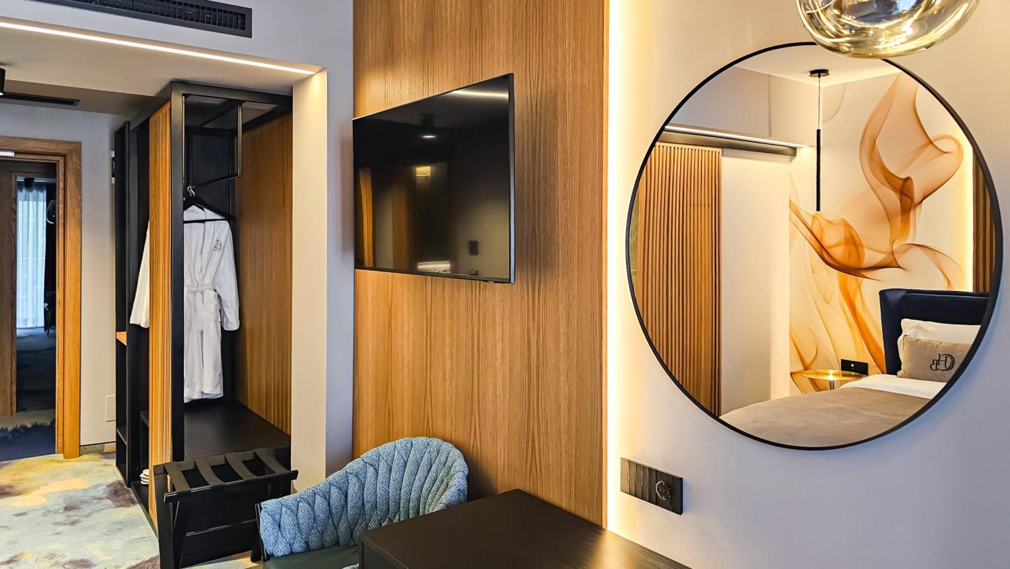 Hotel Bucura Кэлимэнешти Экстерьер фото