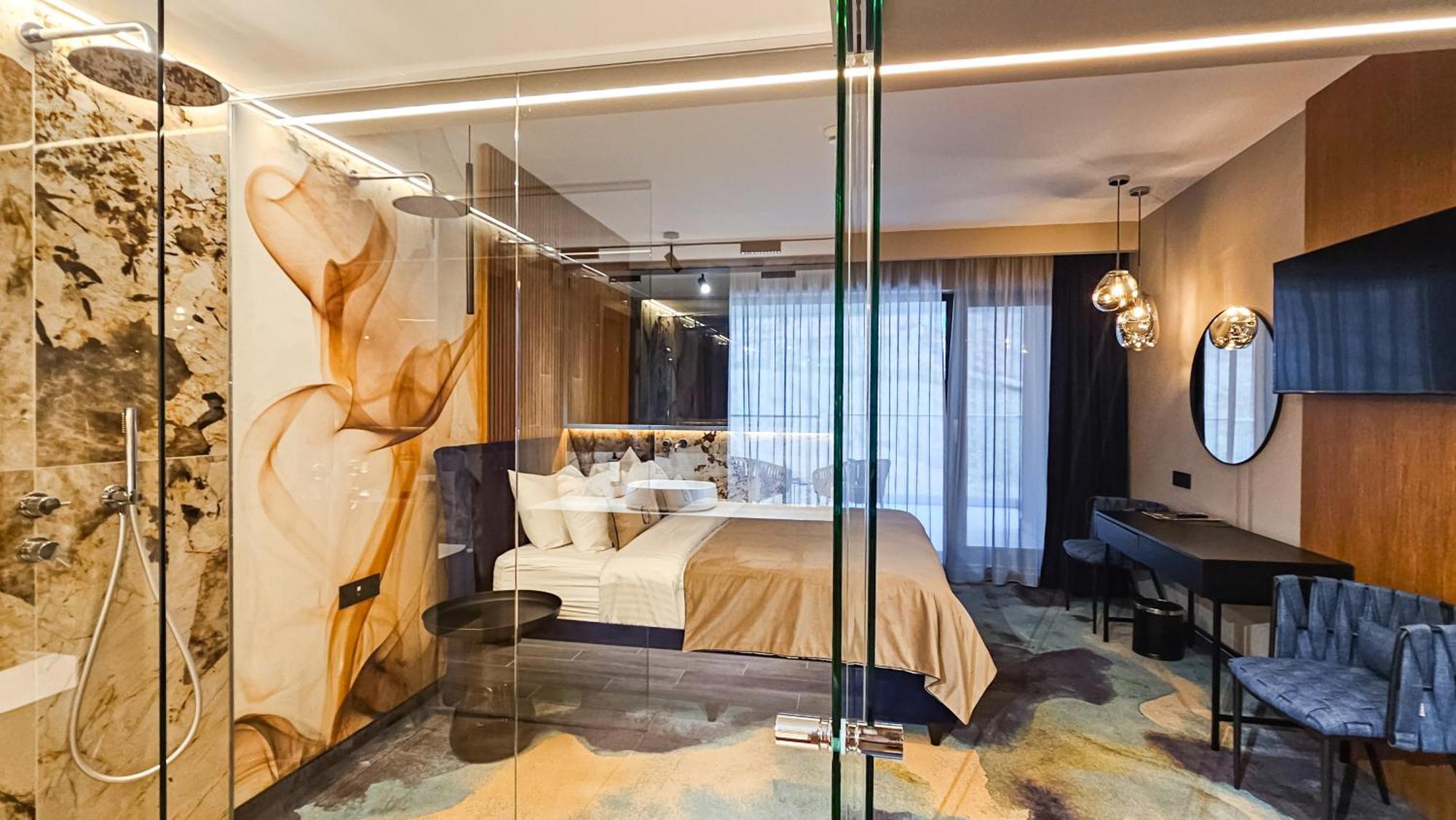 Hotel Bucura Кэлимэнешти Экстерьер фото